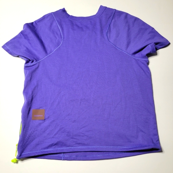 Lululemon cinch hem hiking tee 4 - Picture 3 of 11